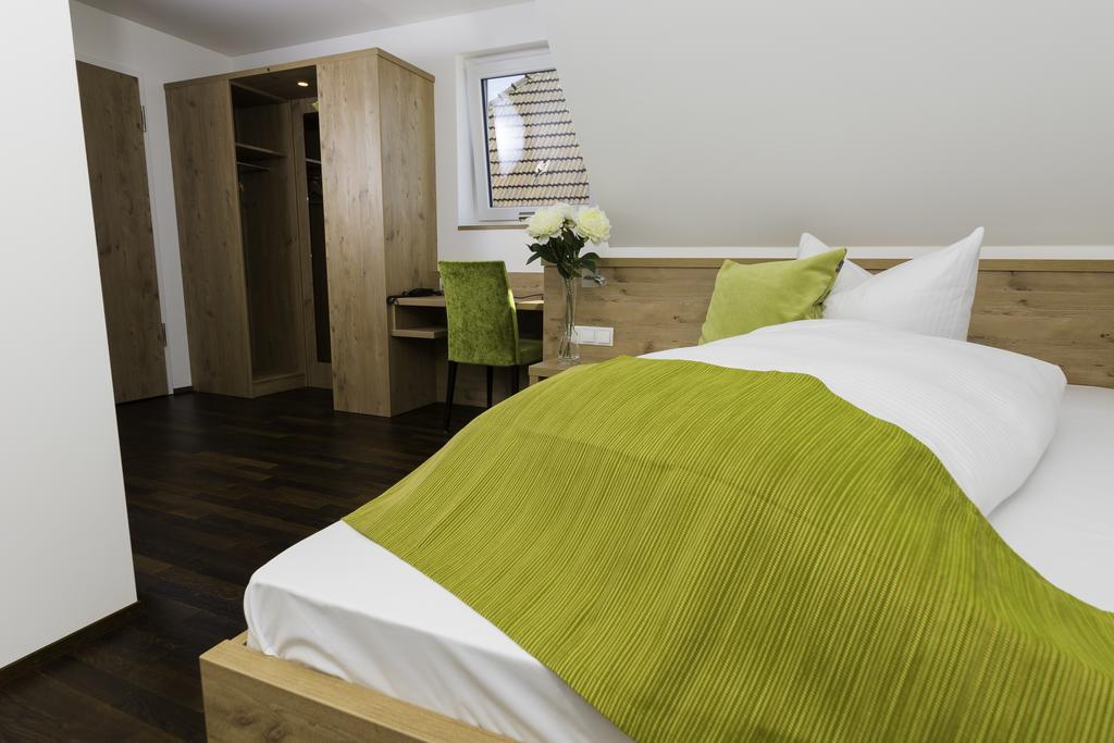 Hotel Rheingold Gailingen Værelse billede